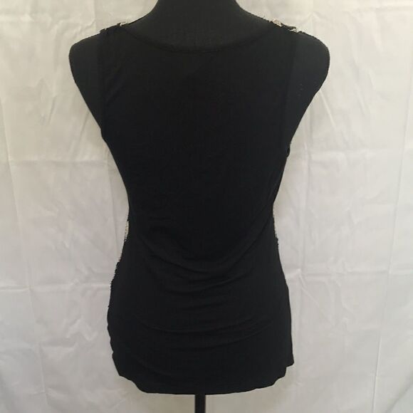 Studio Y, Chevron Metallic Black, and White Tank, Medium. - Picture 4 of 7